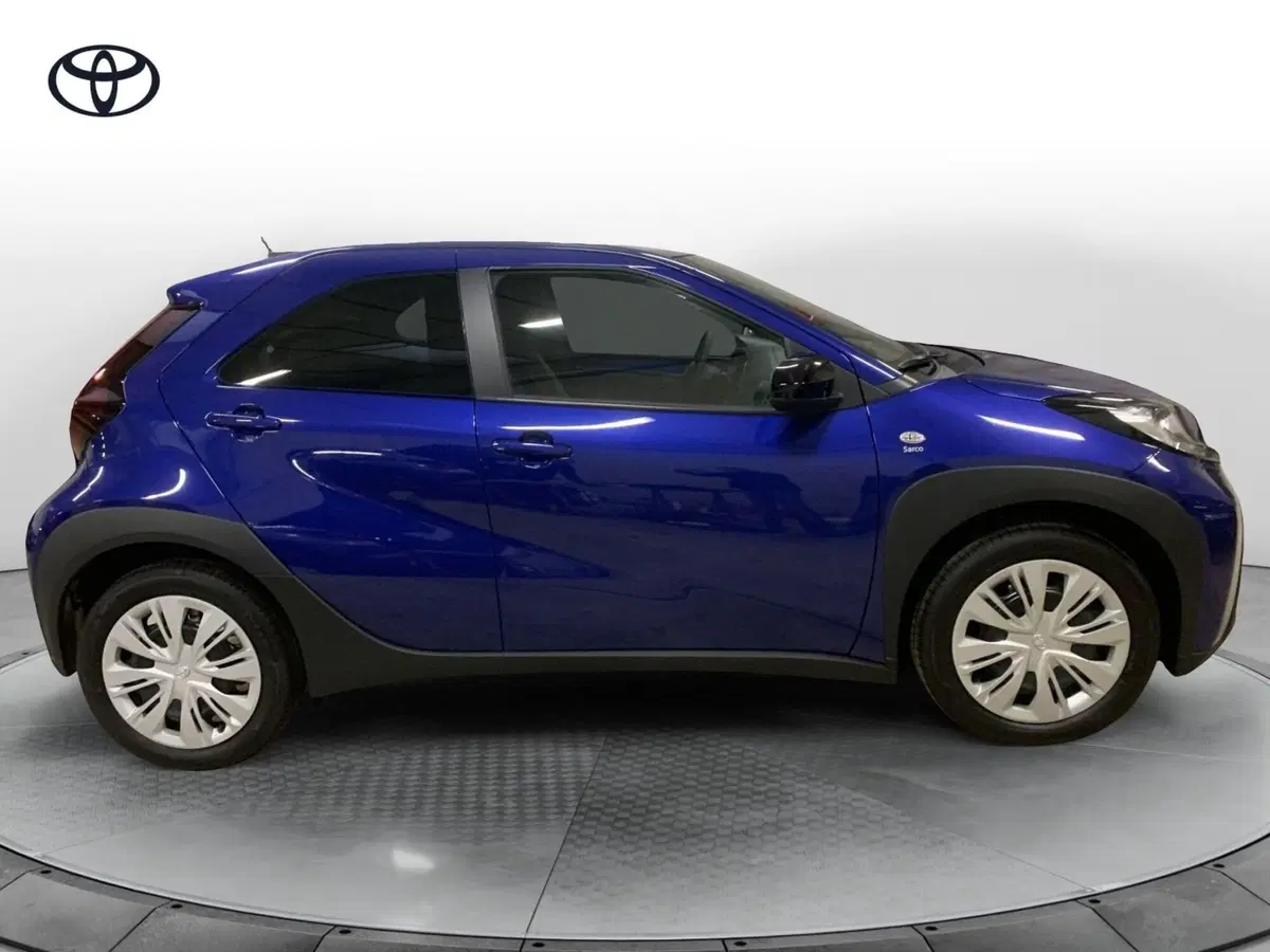 Toyota Aygo X nuova a Bergamo (13)