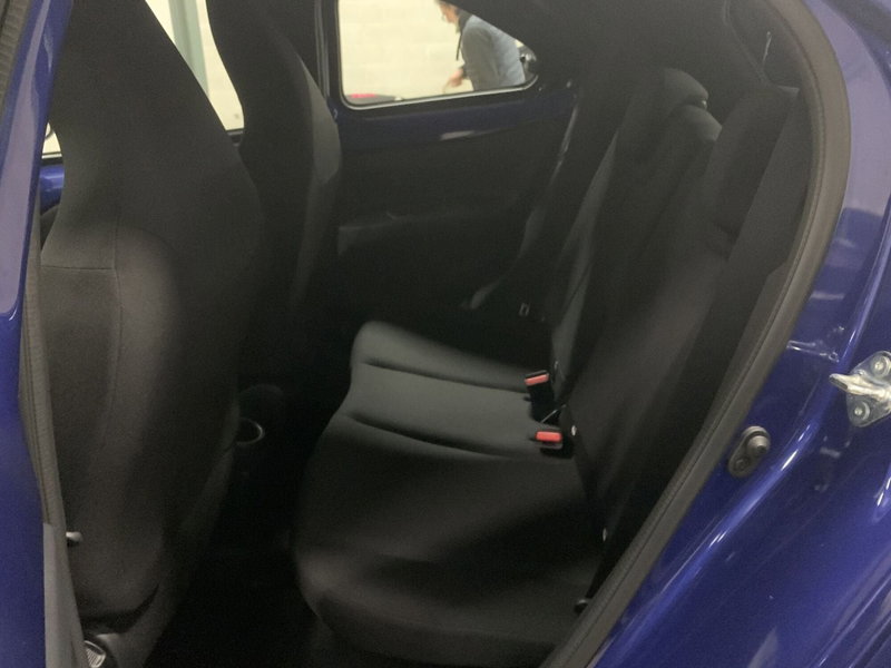 Toyota Aygo X nuova a Bergamo (18)