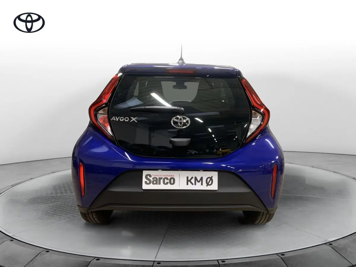 Toyota Aygo X nuova a Bergamo (3)