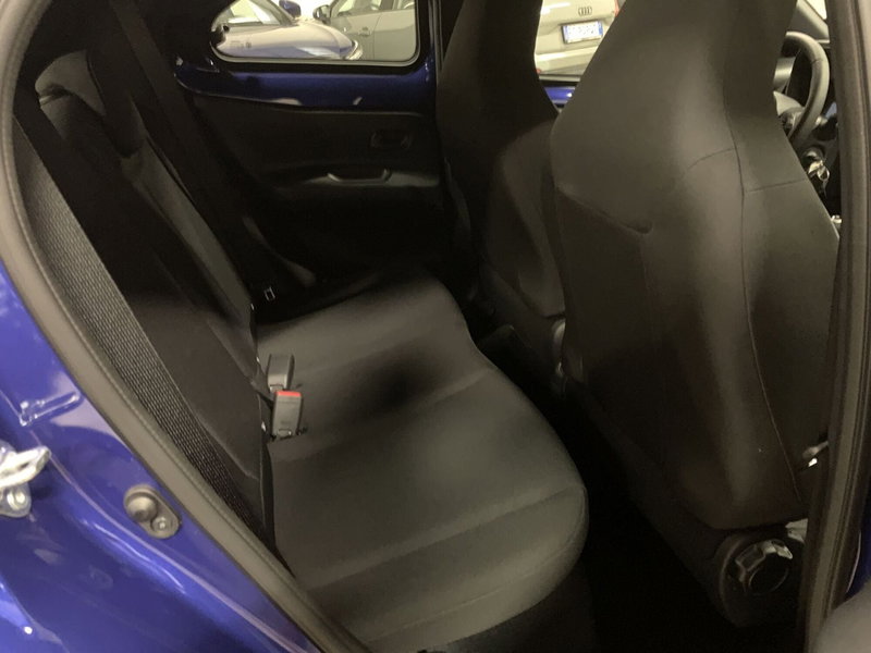 Toyota Aygo X nuova a Bergamo (7)
