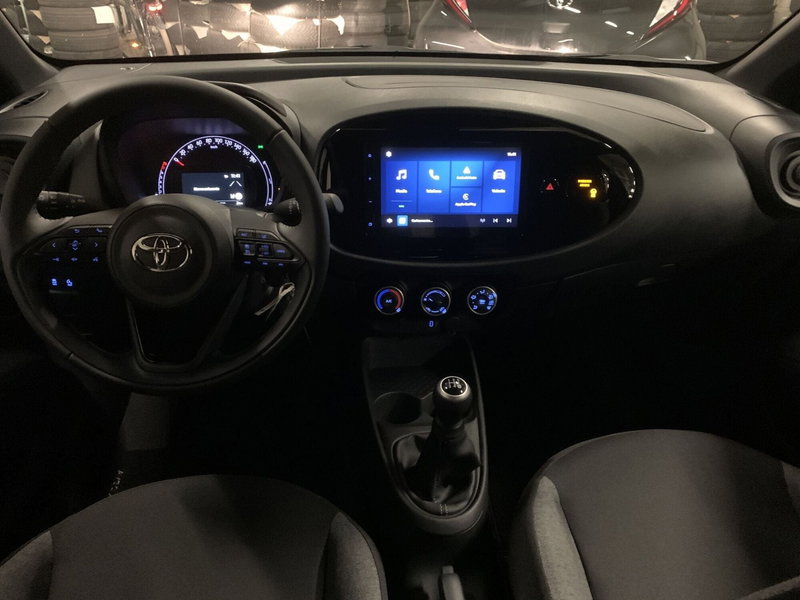 Toyota Aygo X nuova a Bergamo (8)