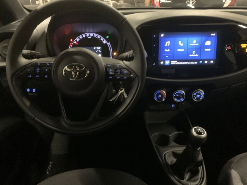 Toyota Aygo X nuova a Bergamo (9)