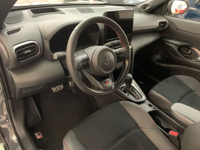 Toyota Yaris Cross nuova a Bergamo (12)