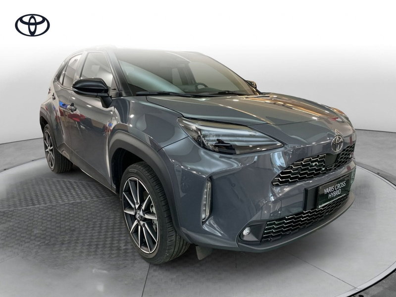 Toyota Yaris Cross nuova a Bergamo (11)