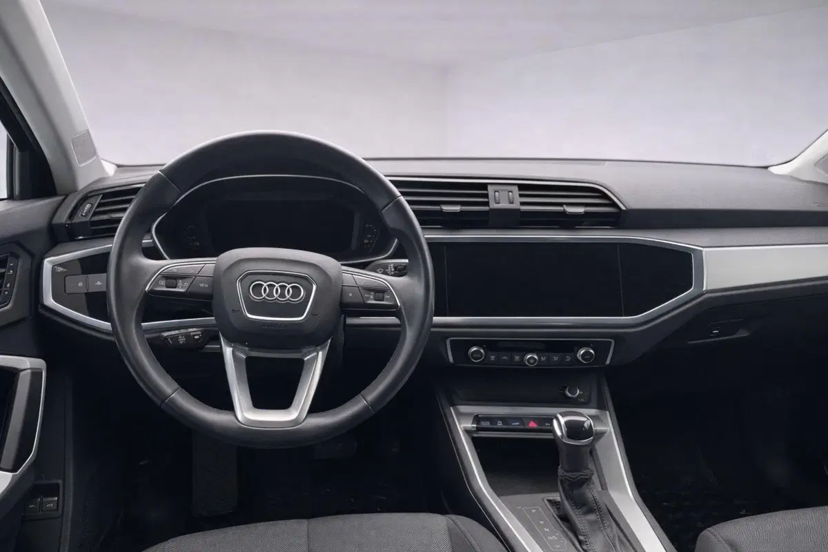 Audi Q3 Sportback usata a Taranto (6)