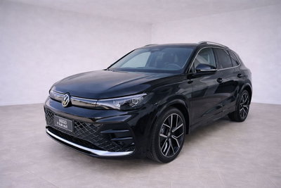 Volkswagen Tiguan Allspace 2.0 TDI SCR DSG 4MOTION R-Line del 2025 usata a Martina Franca