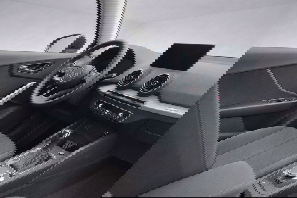 Audi Q2 usata a Taranto (5)