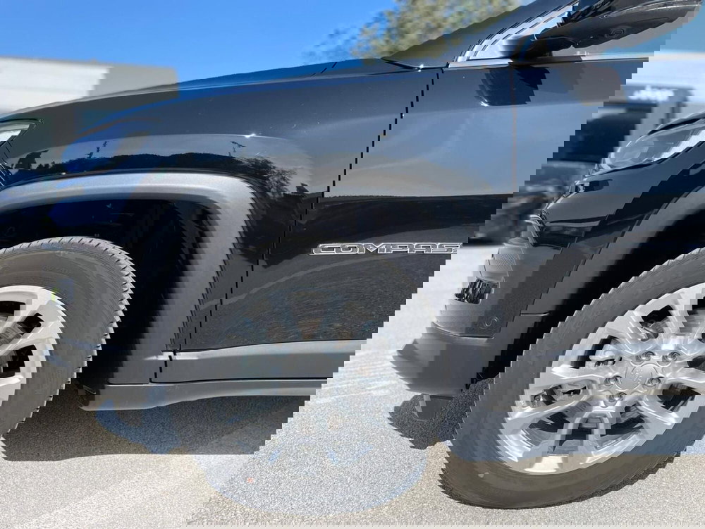 Jeep Compass nuova a Ancona (18)