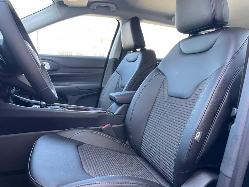 Jeep Compass nuova a Ancona (8)