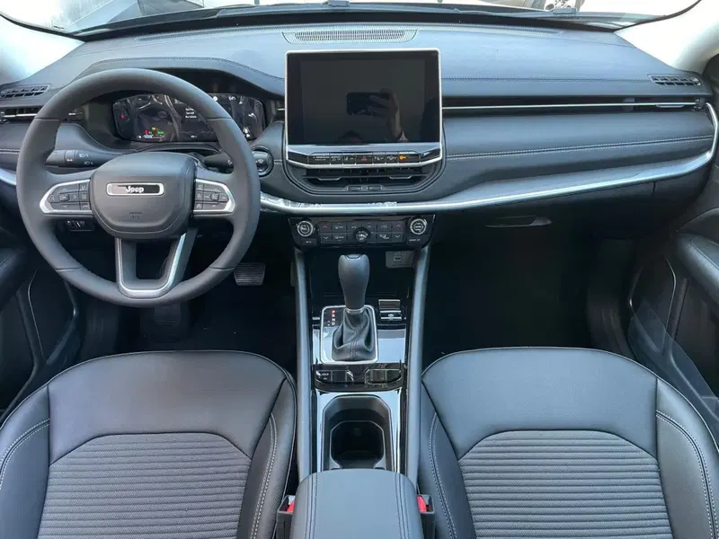 Jeep Compass nuova a Ancona (9)