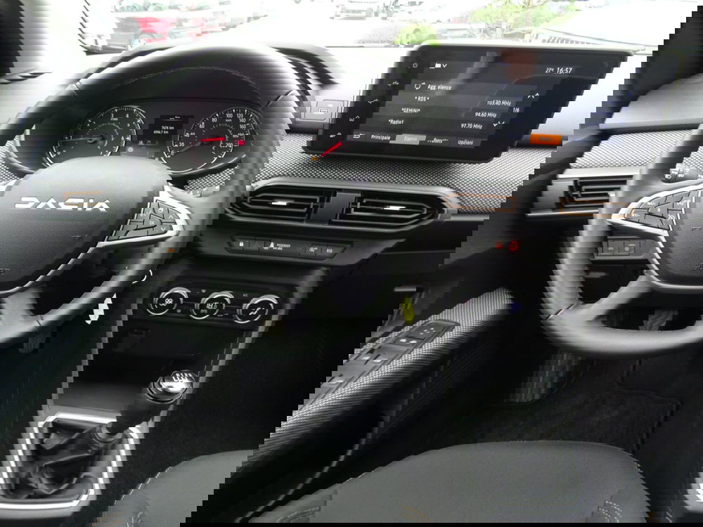 Dacia Sandero Stepway usata a Venezia (13)