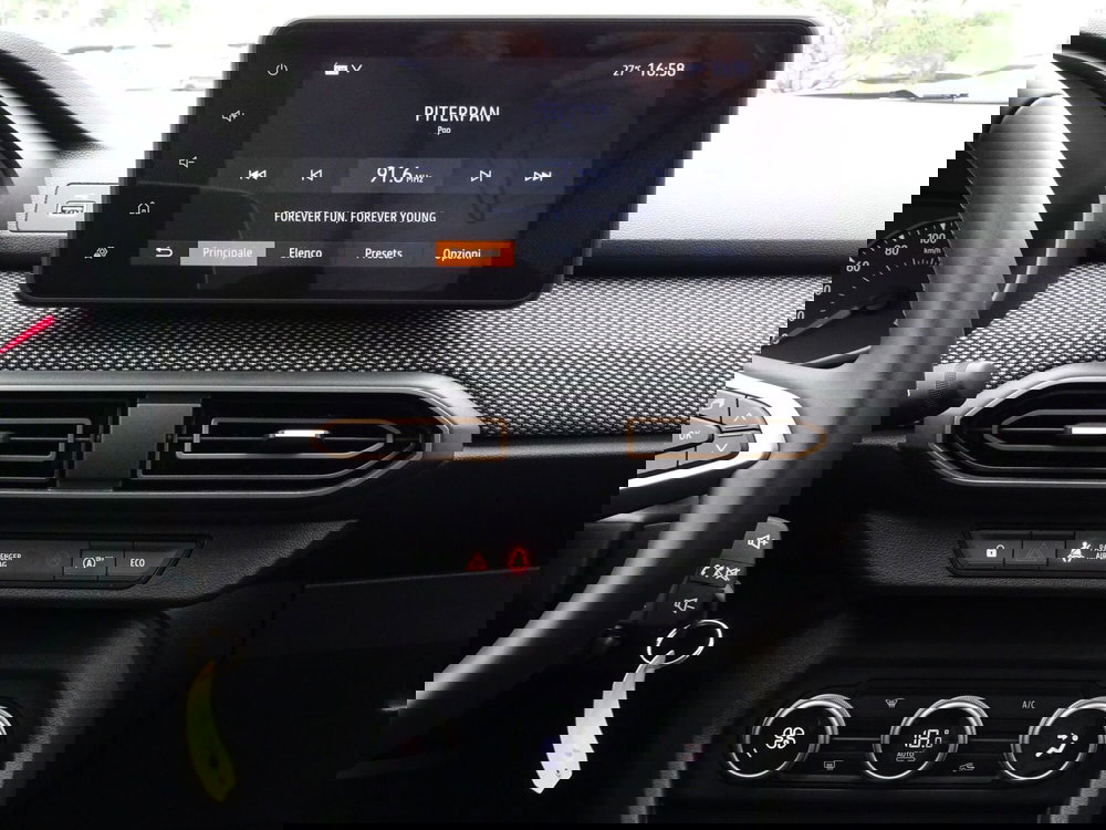 Dacia Sandero Stepway usata a Venezia (14)