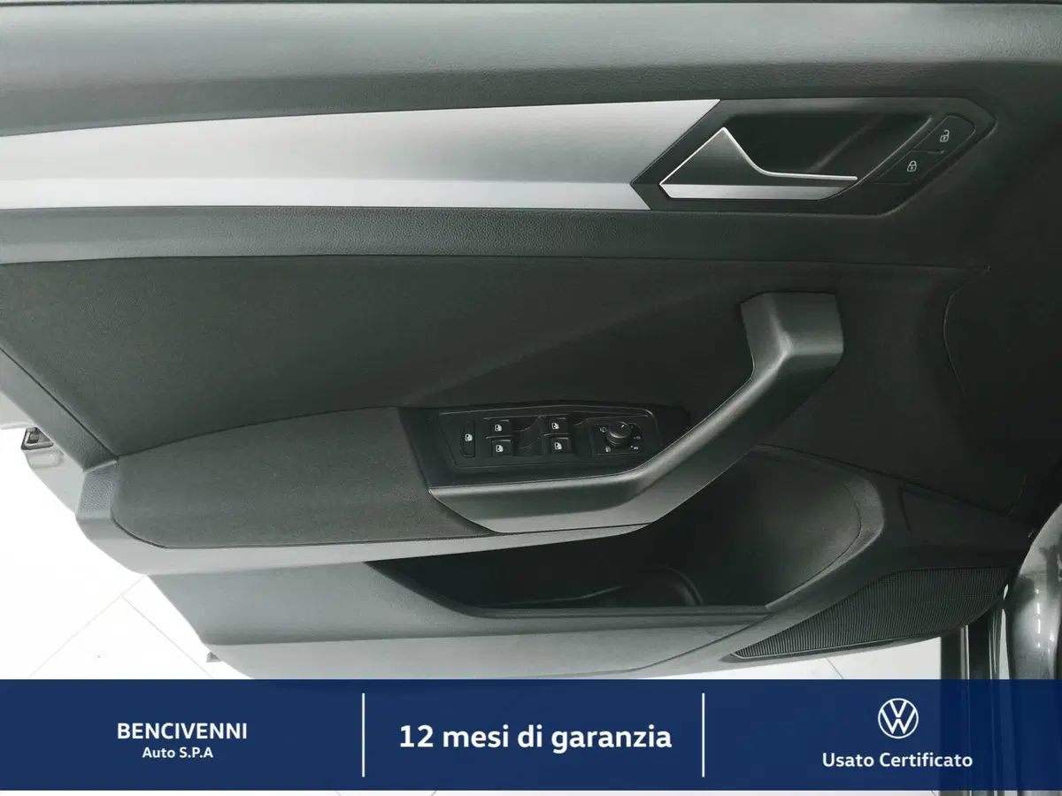 Volkswagen T-Roc usata a Catanzaro (13)