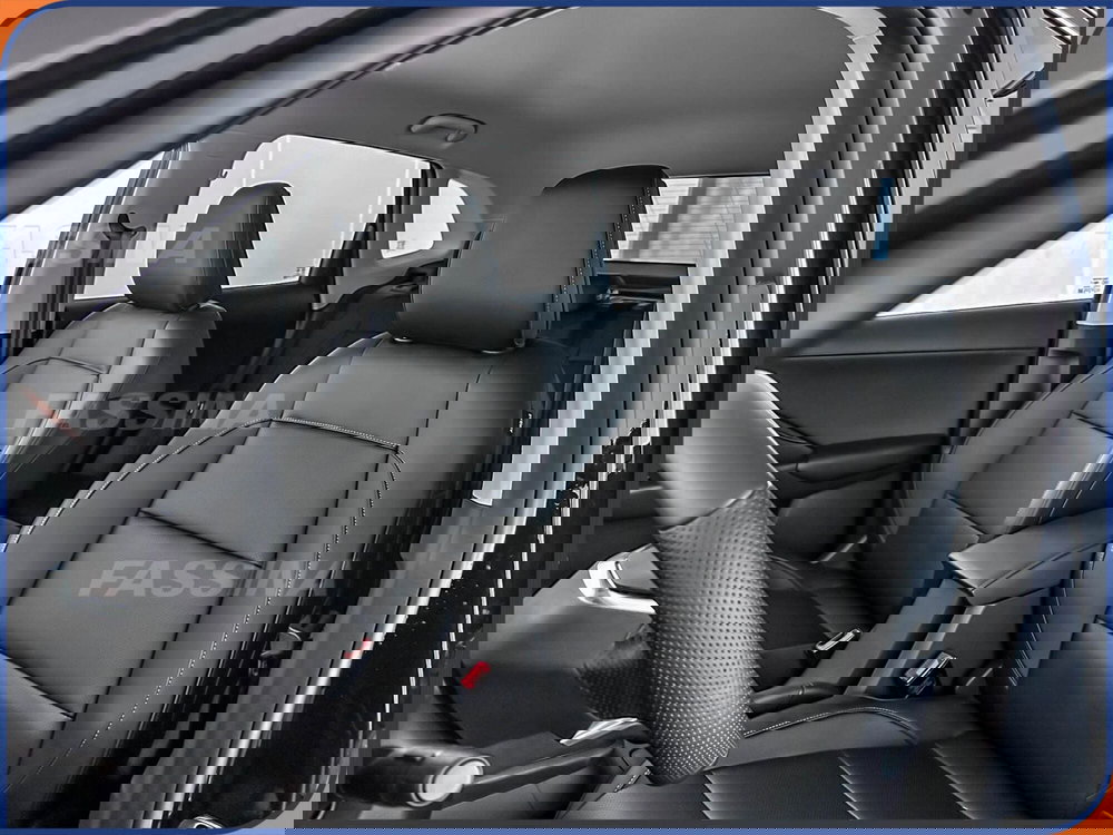 Mg ZS nuova a Milano (8)