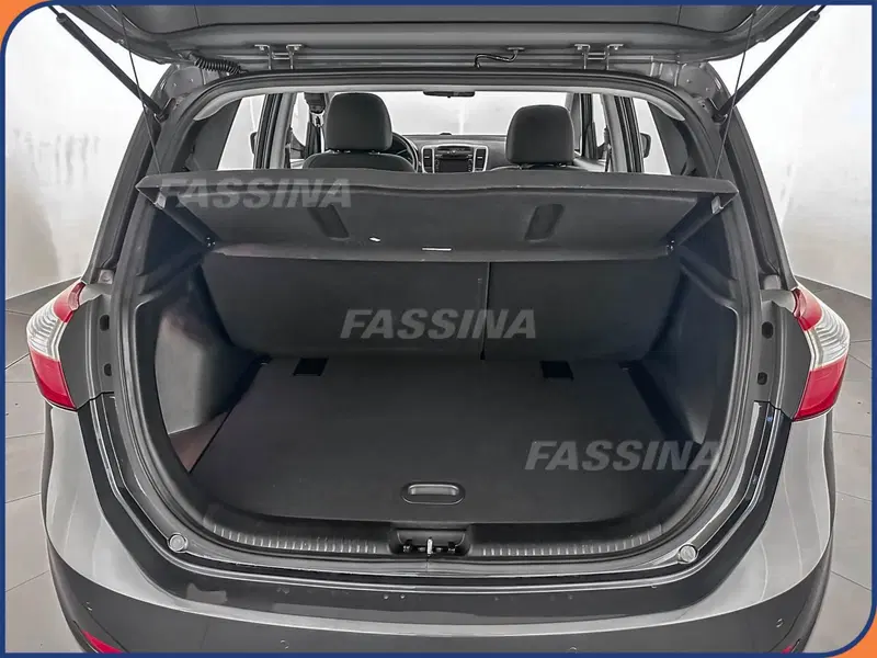 Hyundai ix20 usata a Milano (11)