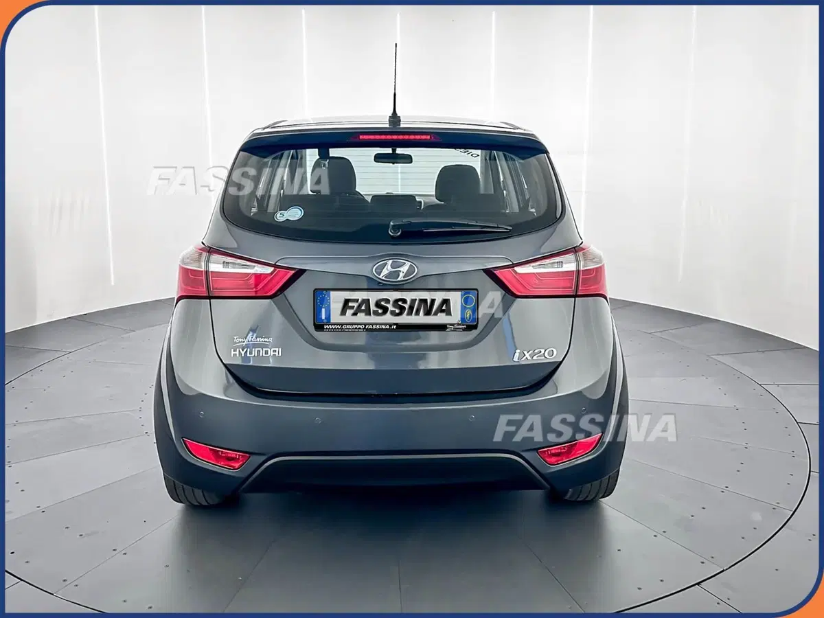 Hyundai ix20 usata a Milano (5)