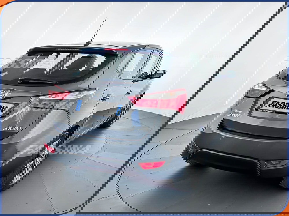 Hyundai ix20 usata a Milano (6)