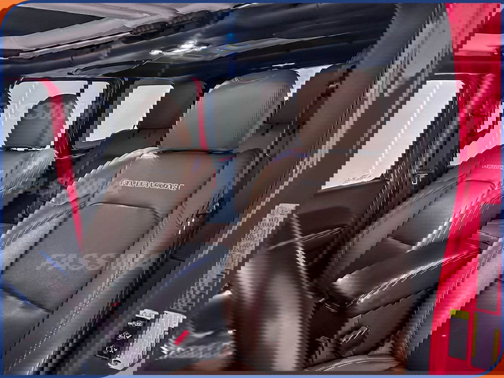 Jeep Wrangler Unlimited usata a Milano (8)