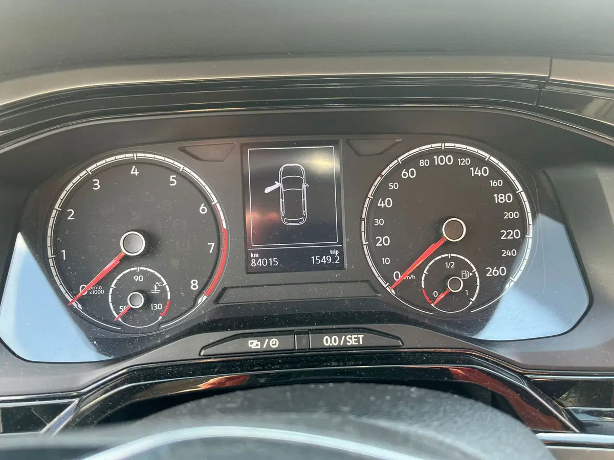 Volkswagen Polo usata a Massa-Carrara (9)