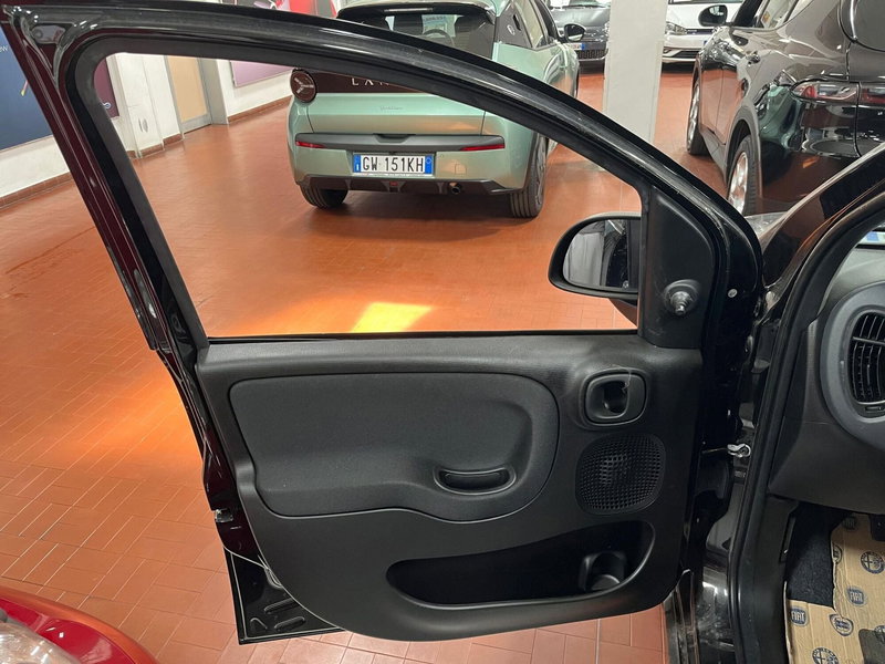 Fiat Panda Cross nuova a Lucca (10)