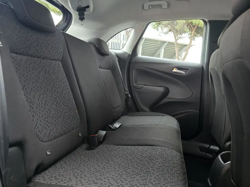 Opel Crossland X usata a Massa-Carrara (14)