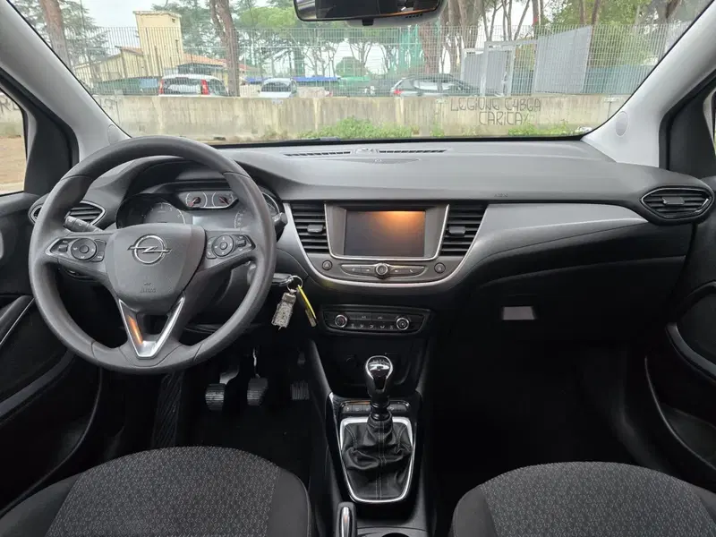 Opel Crossland X usata a Massa-Carrara (6)