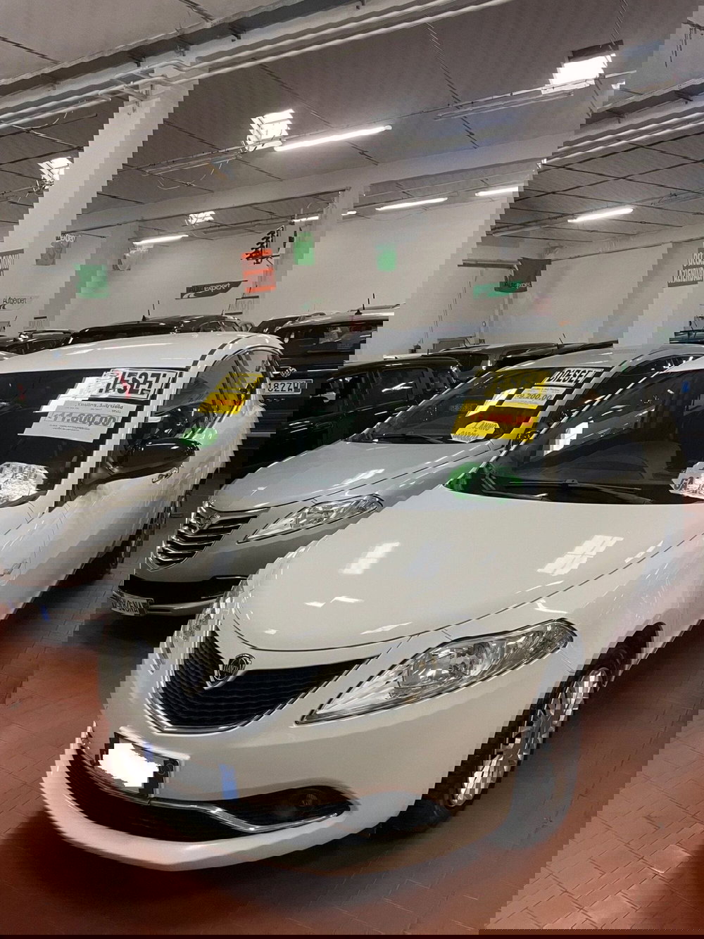 Lancia Ypsilon usata a Lucca (2)