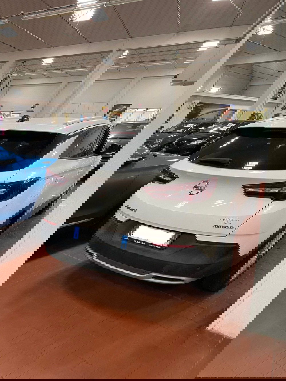 Opel Grandland X usata a Lucca (5)