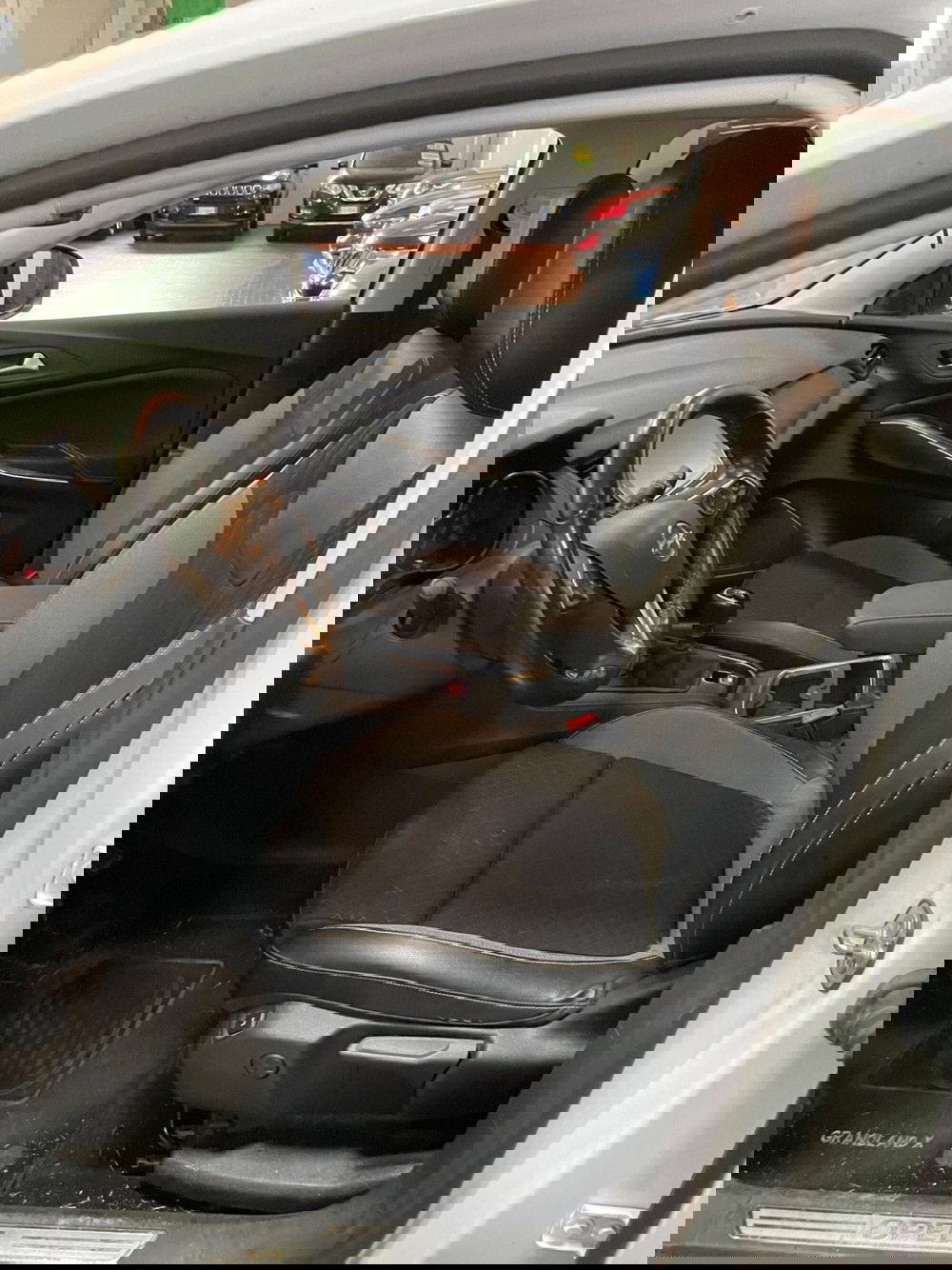 Opel Grandland X usata a Lucca (7)