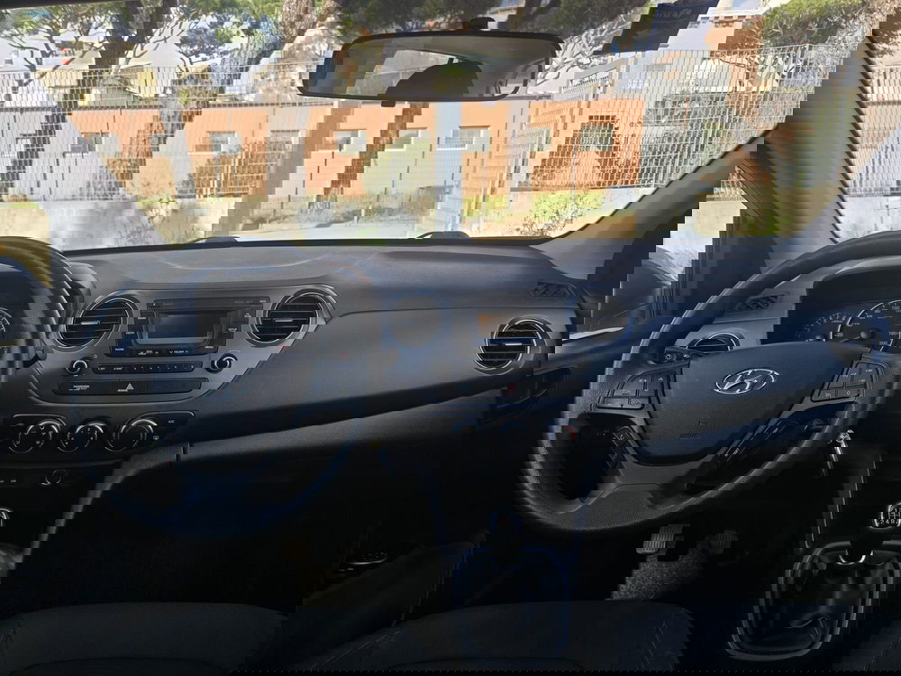 Hyundai i10 usata a Massa-Carrara (6)