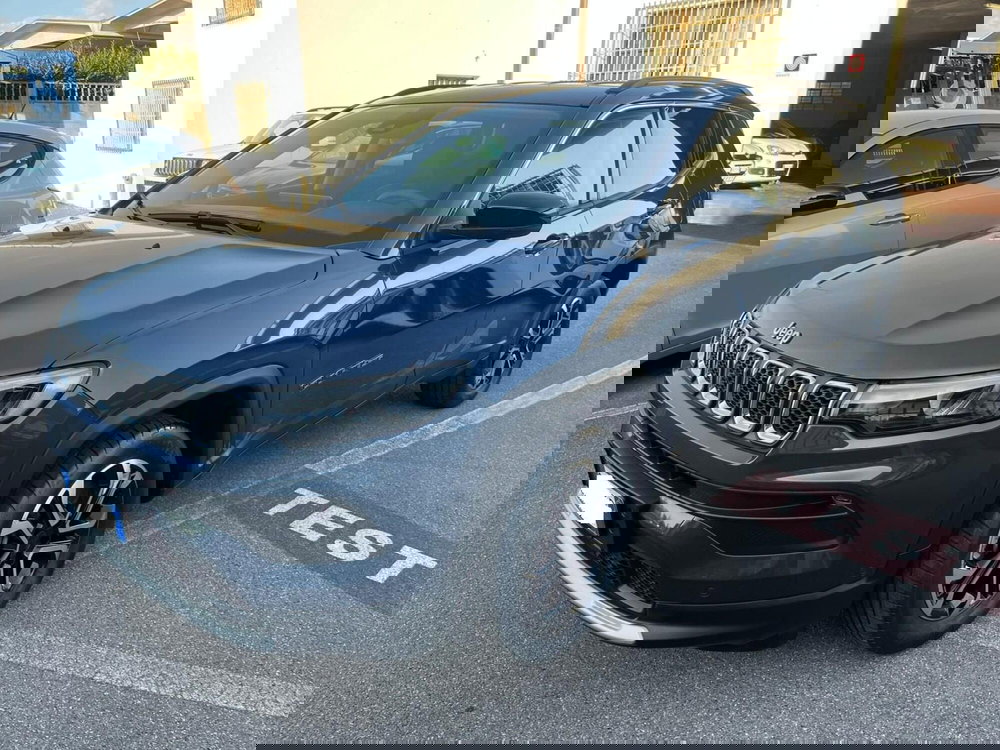 Jeep Compass nuova a Lucca