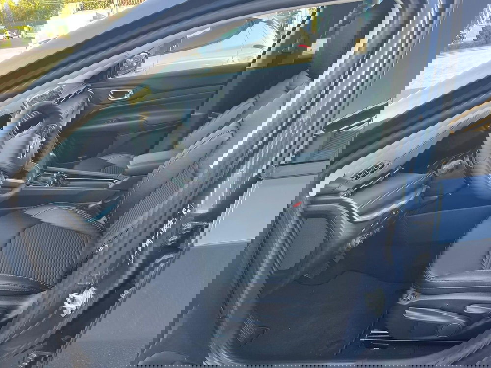 Jeep Compass nuova a Lucca (11)