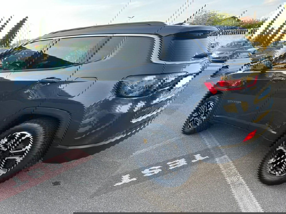 Jeep Compass nuova a Lucca (7)