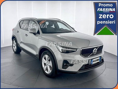 Volvo XC40 B3 automatico Core del 2025 usata a Milano
