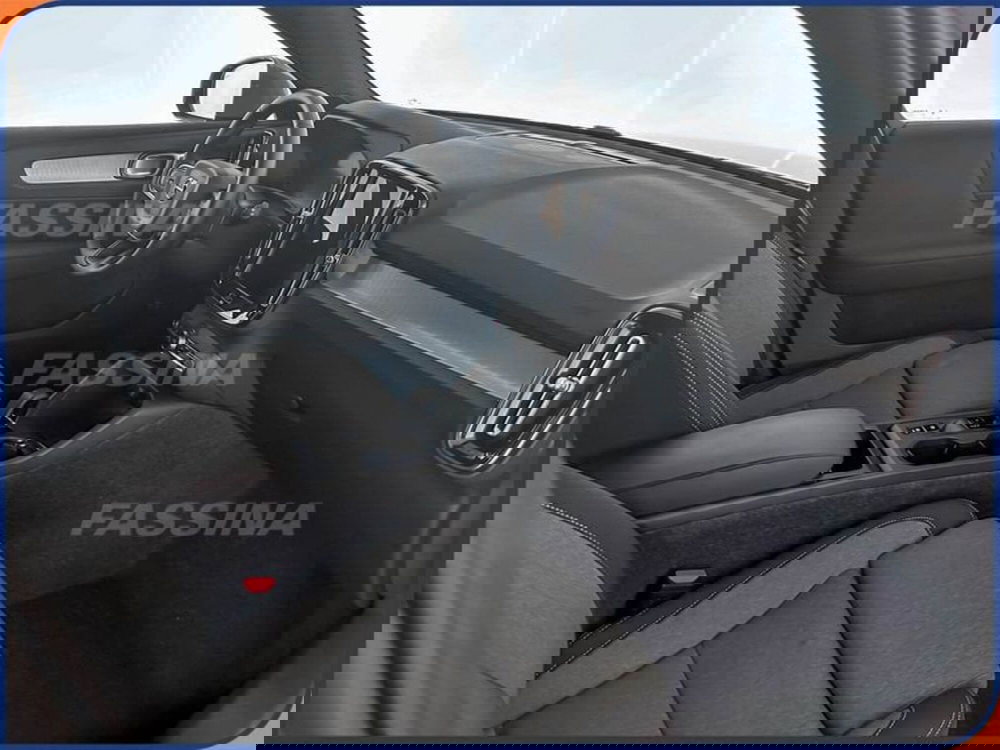 Volvo XC40 usata a Milano (12)
