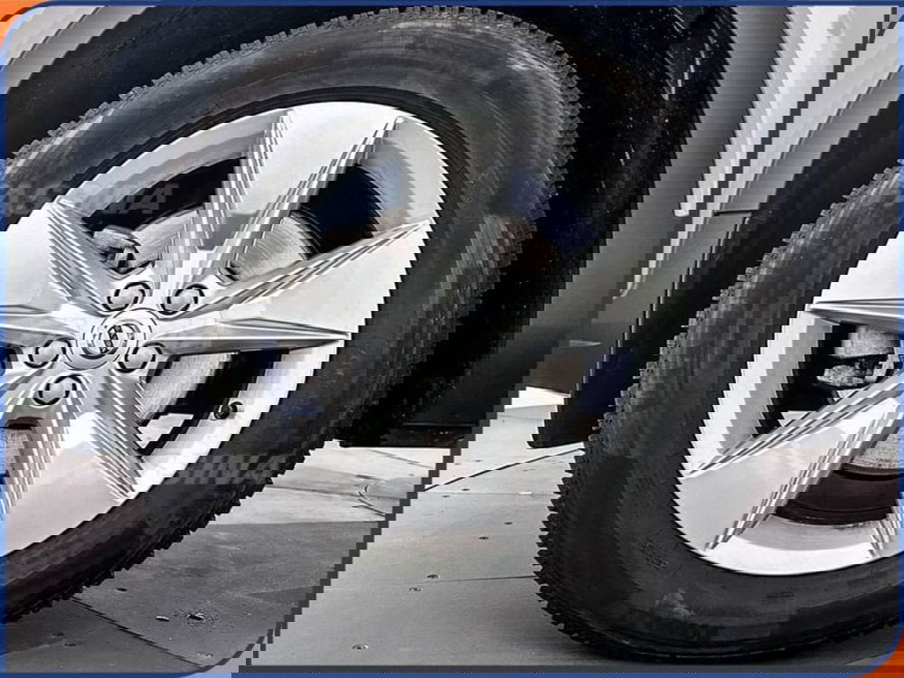 Volvo XC40 usata a Milano (7)