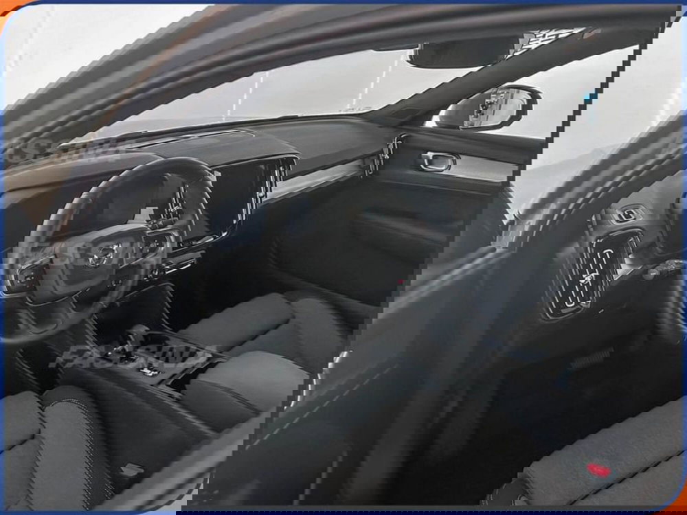 Volvo XC40 usata a Milano (9)