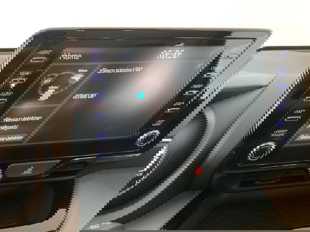 Toyota Yaris Cross usata a Barletta-Andria-Trani (10)