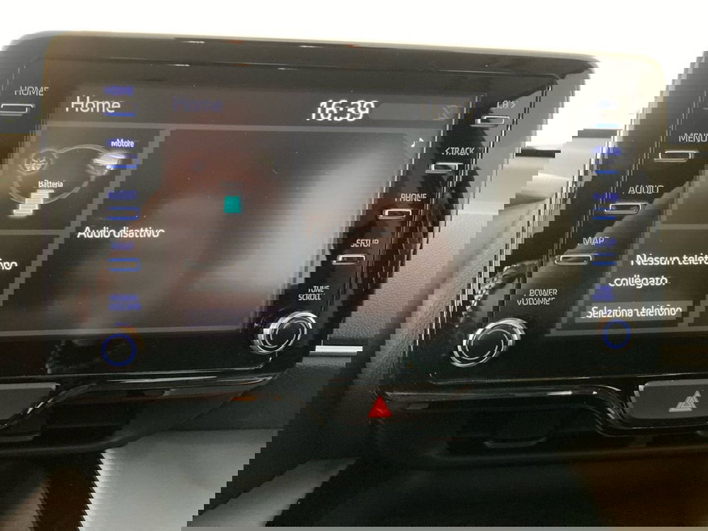 Toyota Yaris Cross usata a Barletta-Andria-Trani (17)