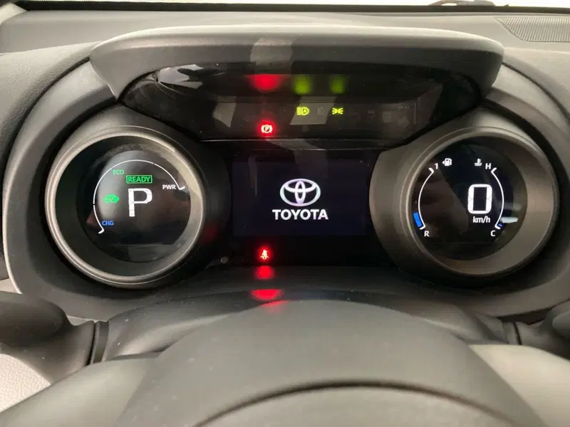 Toyota Yaris Cross usata a Barletta-Andria-Trani (9)