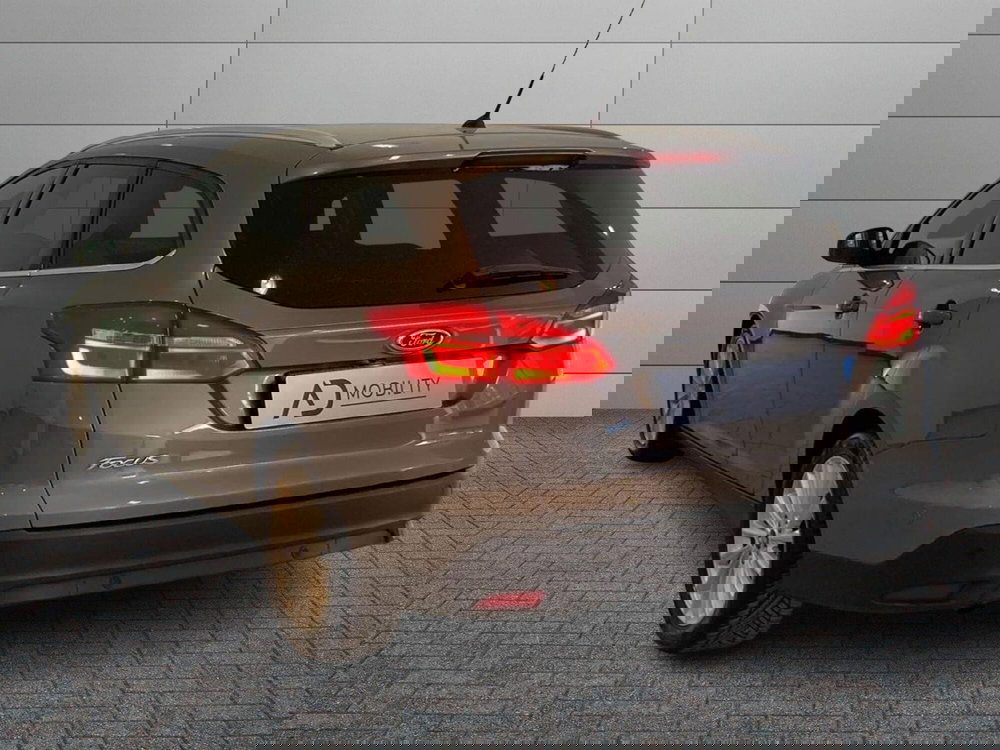 Ford Focus Station Wagon usata a Barletta-Andria-Trani (4)