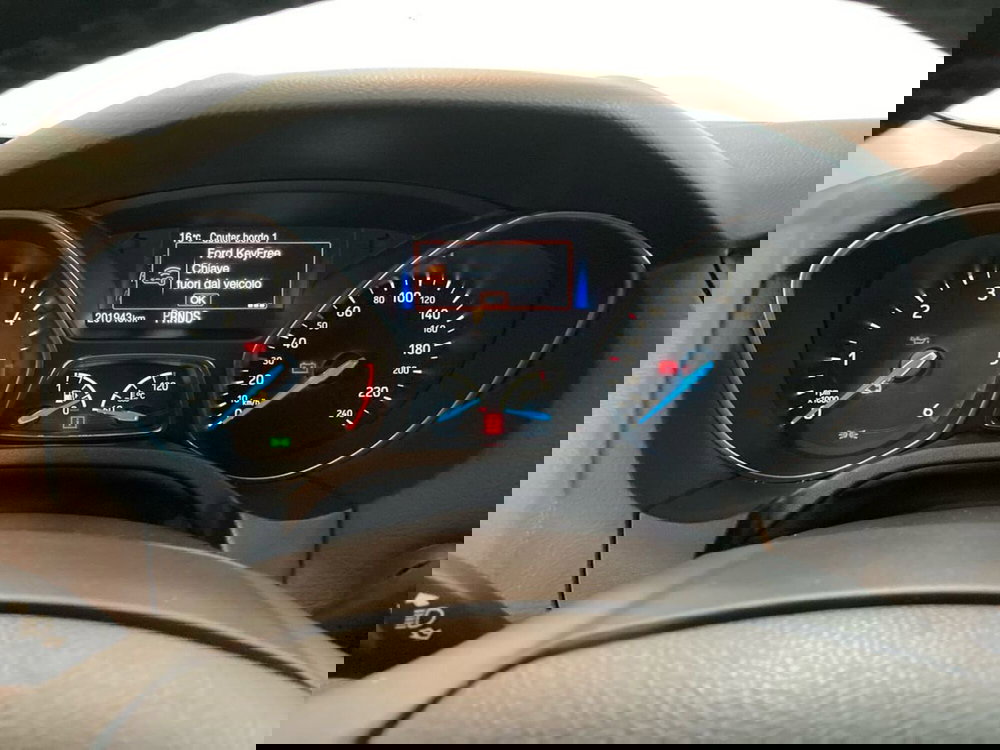 Ford Focus Station Wagon usata a Barletta-Andria-Trani (8)