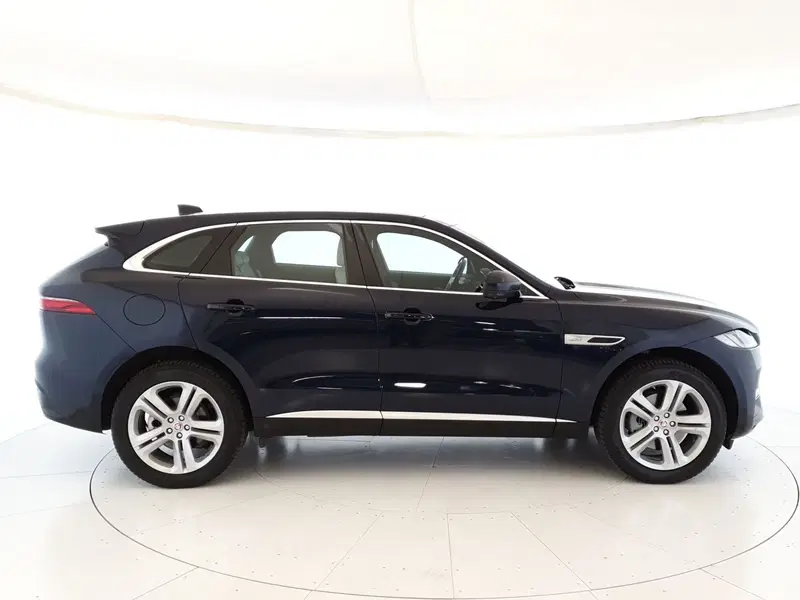 Jaguar F-Pace usata a Monza e Brianza (6)