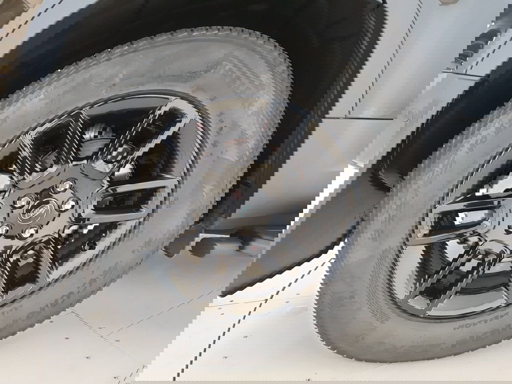 Land Rover Defender usata a Monza e Brianza (9)