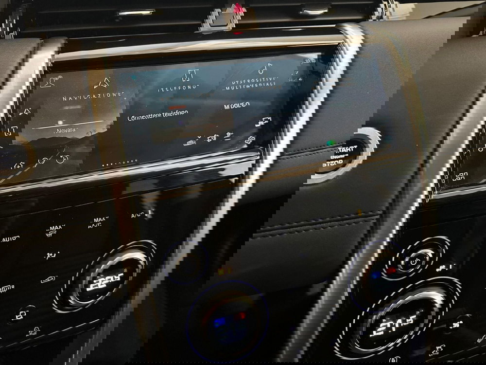 Land Rover Discovery Sport usata a Novara (10)