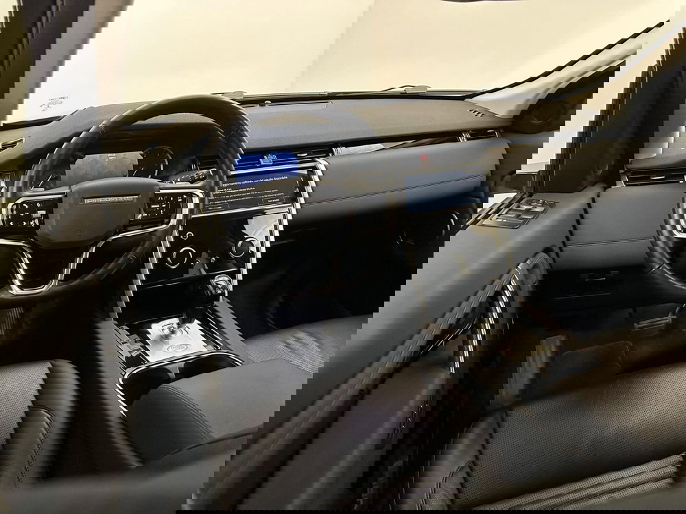 Land Rover Discovery Sport usata a Novara (17)