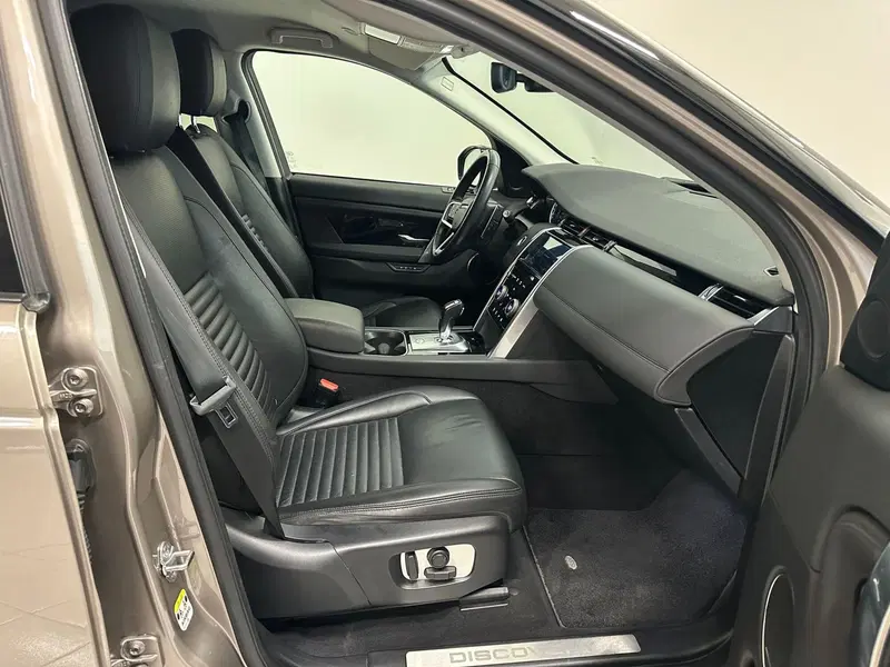 Land Rover Discovery Sport usata a Novara (5)