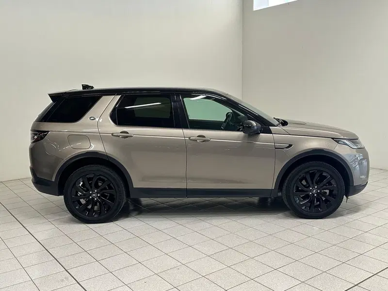 Land Rover Discovery Sport usata a Novara (6)