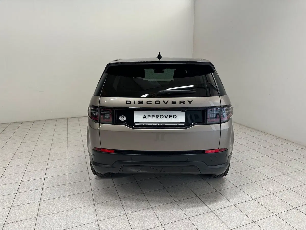 Land Rover Discovery Sport usata a Novara (7)