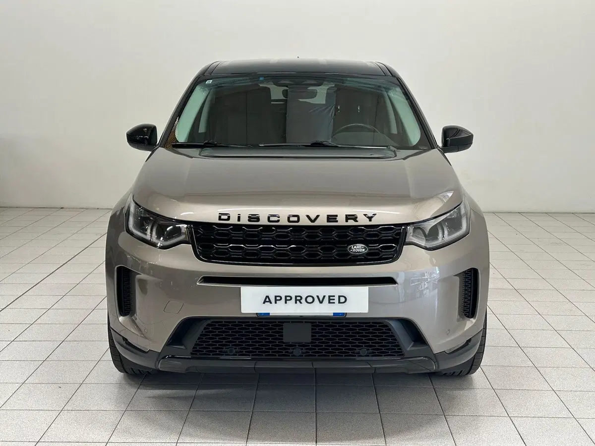 Land Rover Discovery Sport usata a Novara (8)